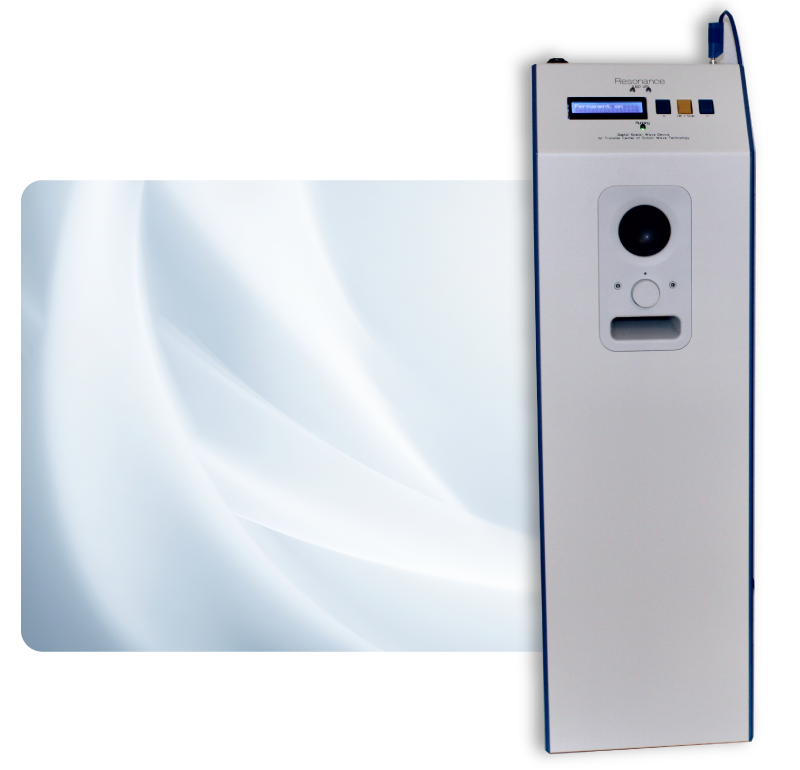 Hintergrund ist in unterschiedliches helles Blau bis weißen Steifen getaucht. Davor ein Skalarwellen Sender Turm des Typs SWB